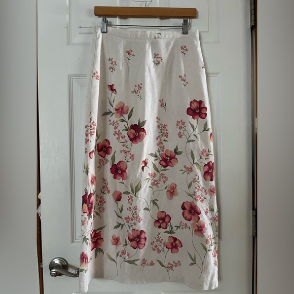 Jaclyn Smith Dresses & Skirts - Vintage Floral Midi Skirt in Cream and Pink